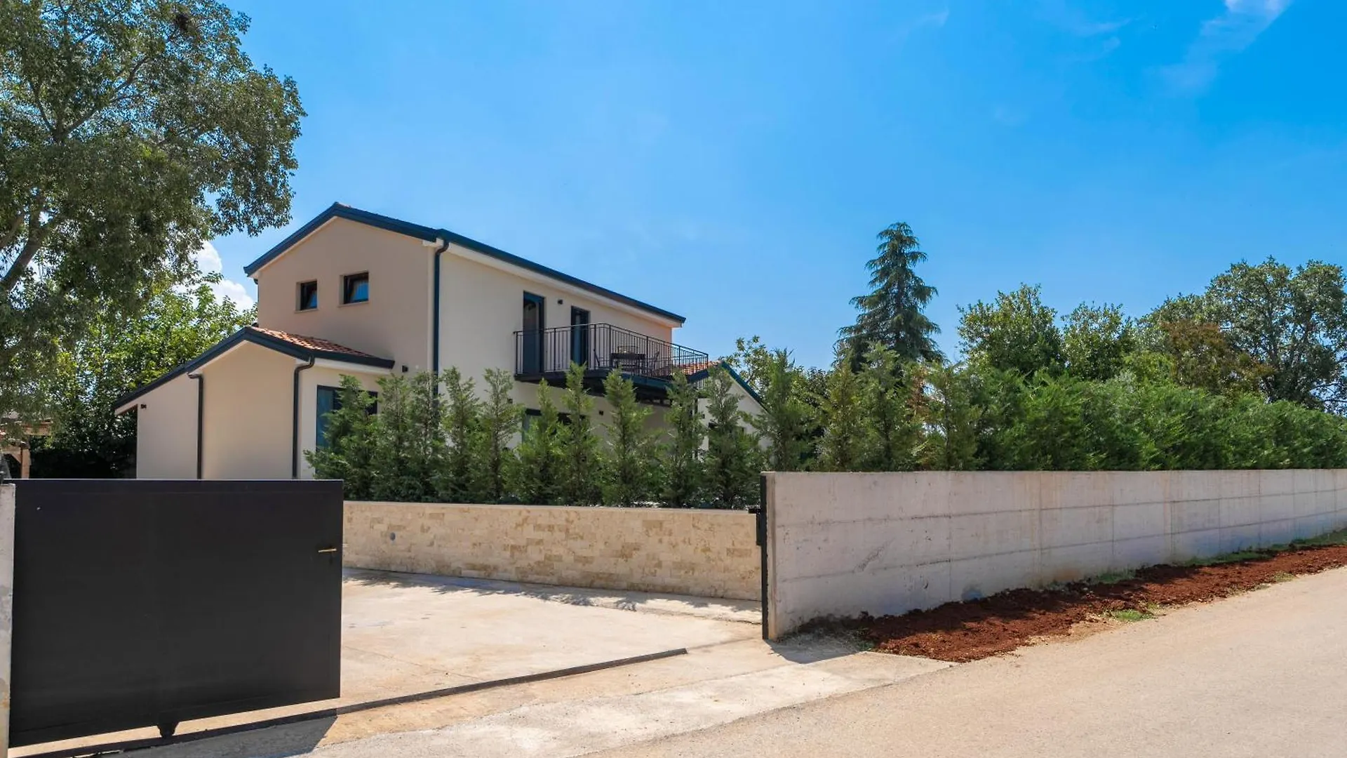 Villa Zara Porec 0*,  Croatia